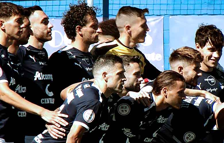 Victoria aplastante del Utebo frente a la UD Barbastro (5-2)